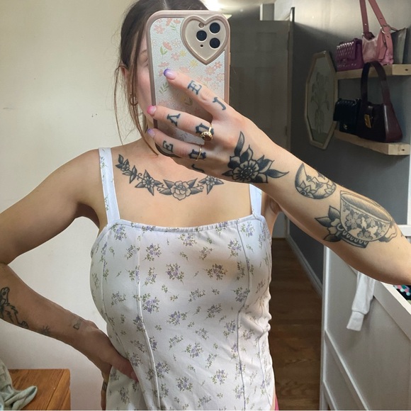 White floral corset style bodysuit - Picture 4 of 4